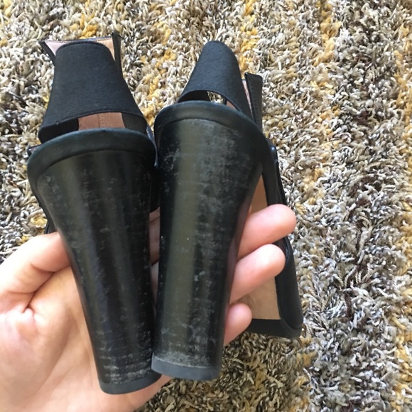 Stuart Weitzman sandals, authentic, leather. - Picture 3 of 8